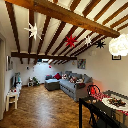 Casa Alfieri-Graziosa Mansarda In Centro A Livorno Lägenhet Exteriör bild